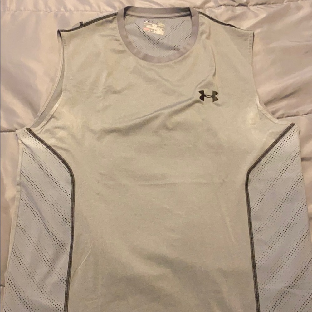 Under armour sleeveless vented shirt